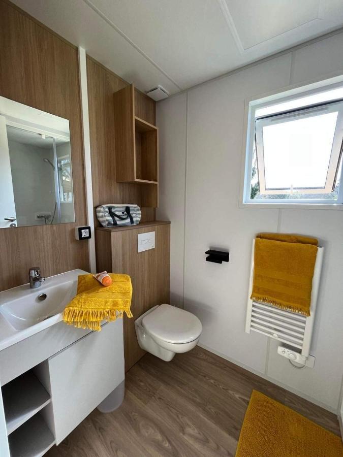 Camping De La Plage De Cleut-Rouz Fouesnant Exteriör bild