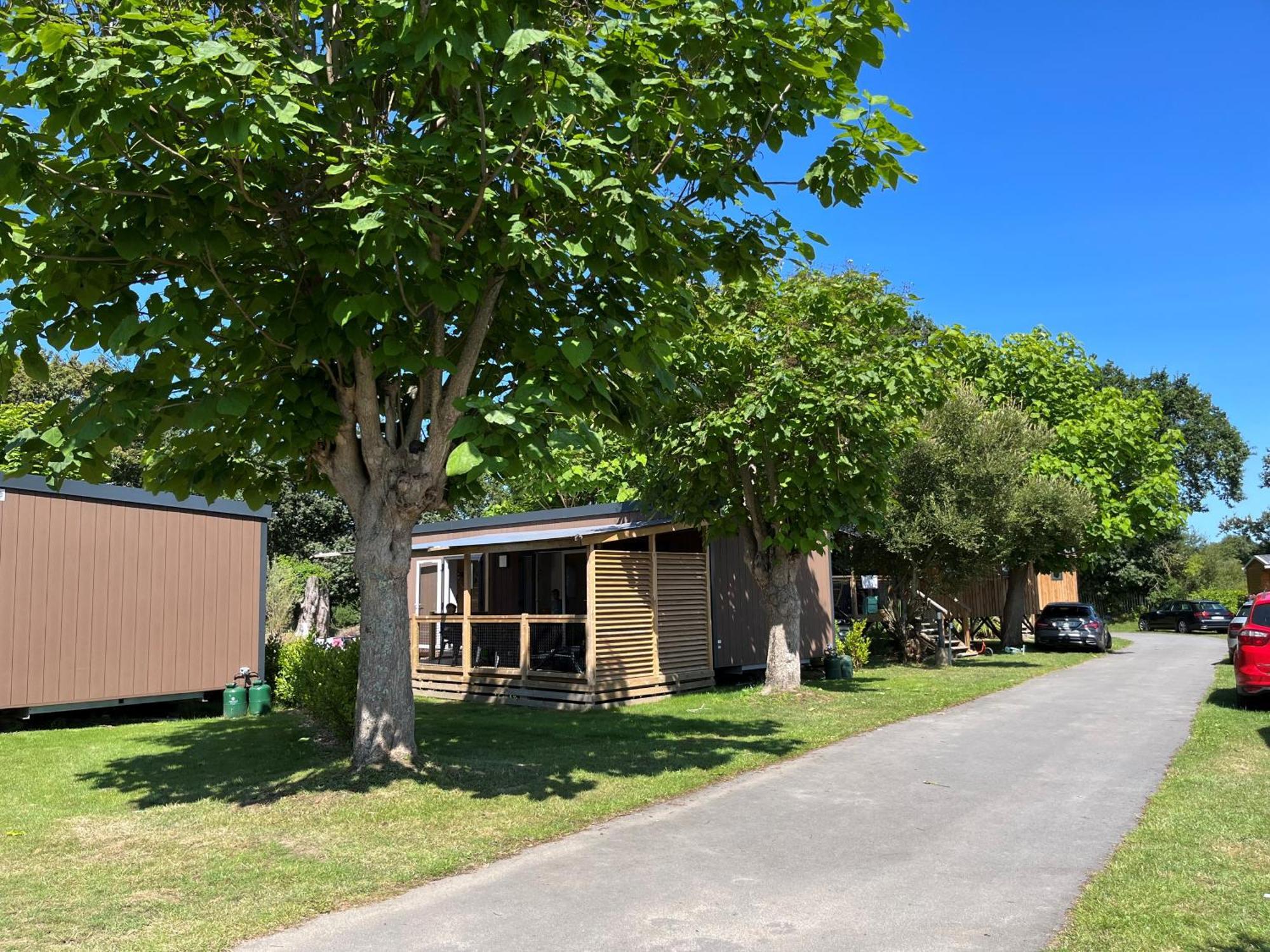 Camping De La Plage De Cleut-Rouz Fouesnant Exteriör bild